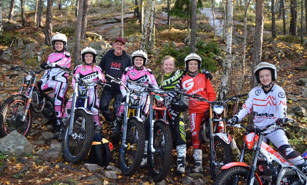 Trial Team Girls 2014, minus Helene Sørlie - som var opptatt som trener for yngre jenter. 